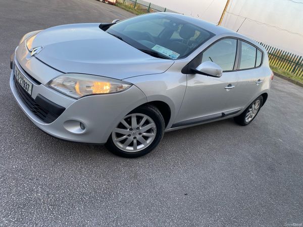 Renault Megane Hatchback, Diesel, 2010, Silver