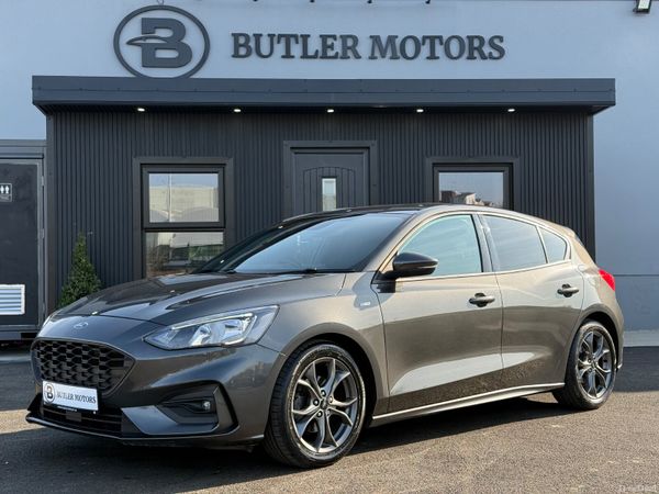 Ford Focus Hatchback, Diesel, 2019, Grey