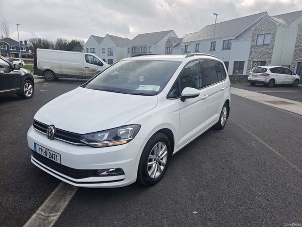 Volkswagen Touran MPV, Diesel, 2017, White