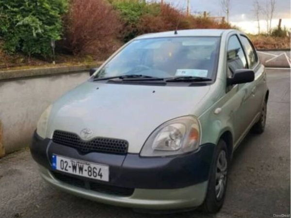 Volkswagen Polo Hatchback, Petrol, 2006, Red