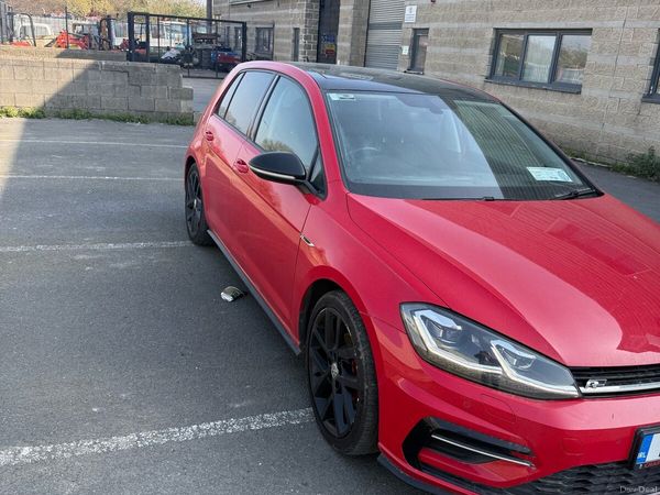 Volkswagen Golf Estate, Diesel, 2017, Red