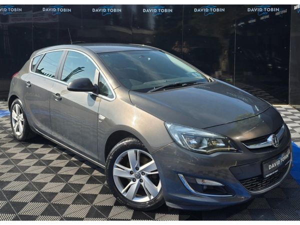 Vauxhall Astra Hatchback, Diesel, 2015, Grey