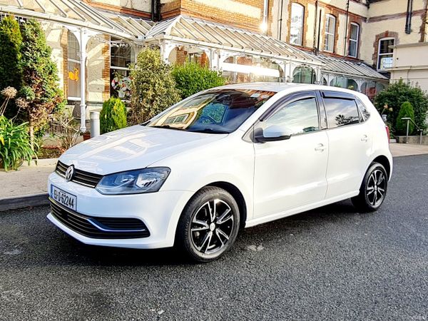 Volkswagen Polo Hatchback, Petrol, 2015, White