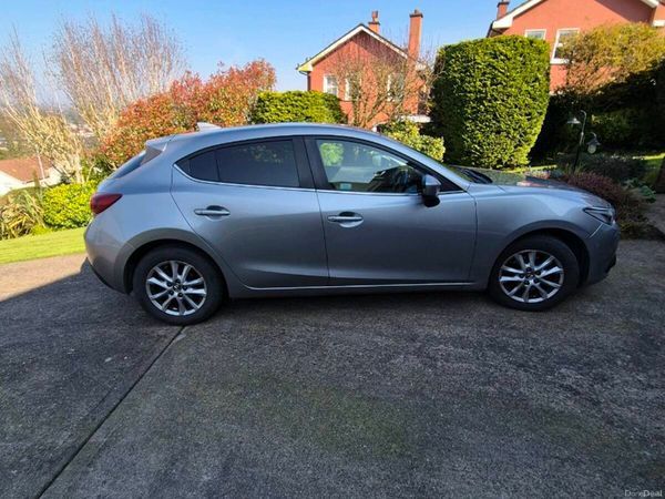 Mazda Mazda3 Hatchback, Diesel, 2016, Silver