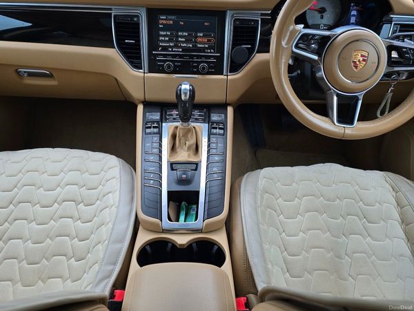 Porsche Macan SUV, Diesel, 2014, Black