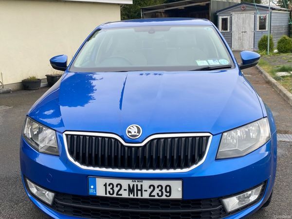 Skoda Octavia Saloon, Diesel, 2013, Blue