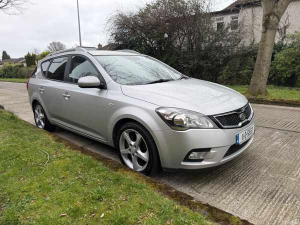 Kia Ceed Estate, Diesel, 2011, Silver