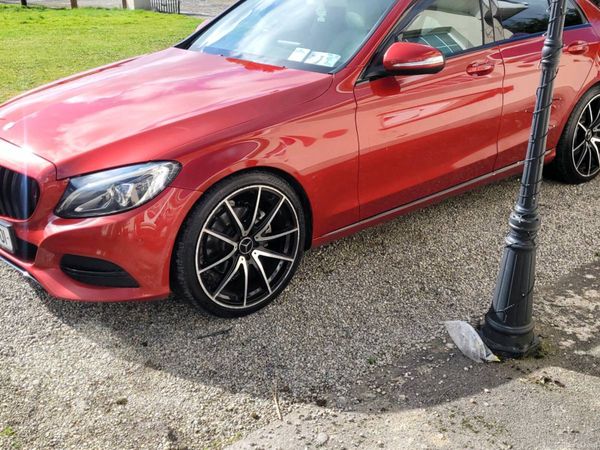 Mercedes-Benz C-Class Saloon, Diesel, 2015, Red