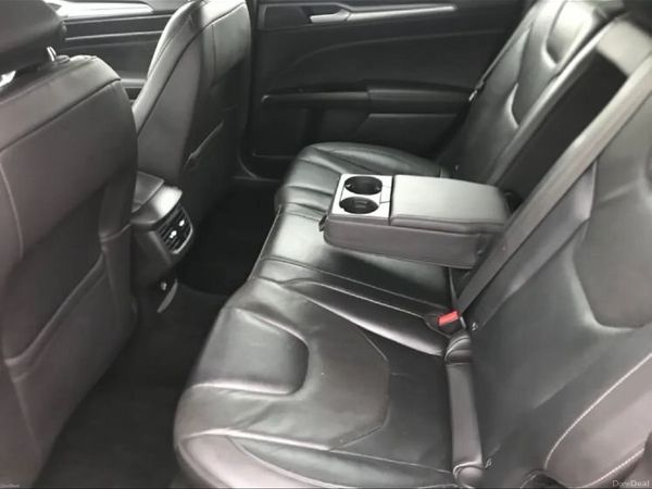 Ford Mondeo Estate, Petrol, 2015, Red