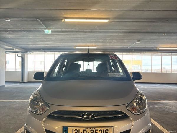 Hyundai i10 Hatchback, Petrol, 2013, Silver