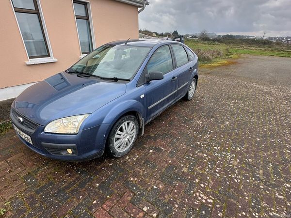 Ford Focus Hatchback, Petrol, 2005, Blue