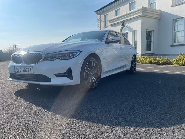 BMW 3-Series Saloon, Petrol Plug-in Hybrid, 2021, White