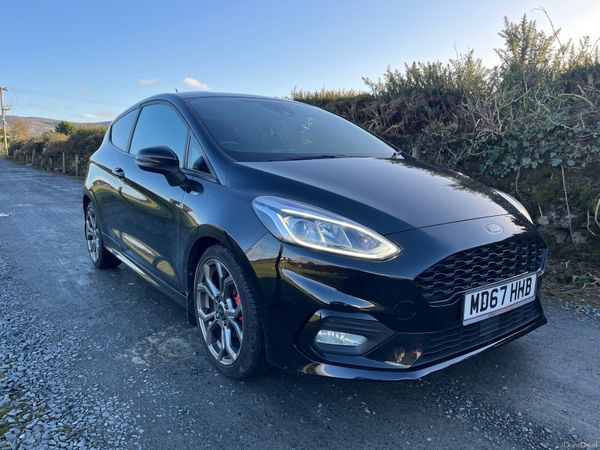 Ford Fiesta Hatchback, Petrol, 2018, Black