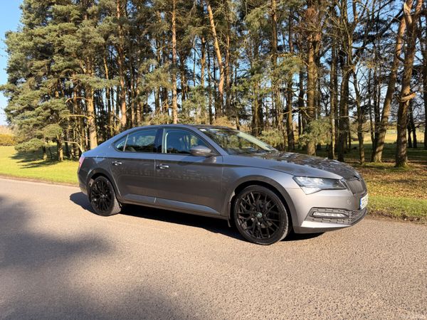 Skoda Superb Saloon, Diesel, 2022, Grey