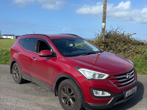 Hyundai Santa Fe SUV, Diesel, 2014, Red