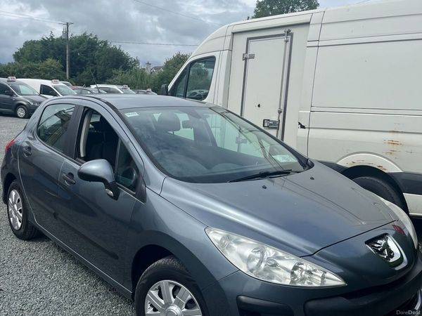 Peugeot 308 Hatchback, Petrol, 2009, Grey