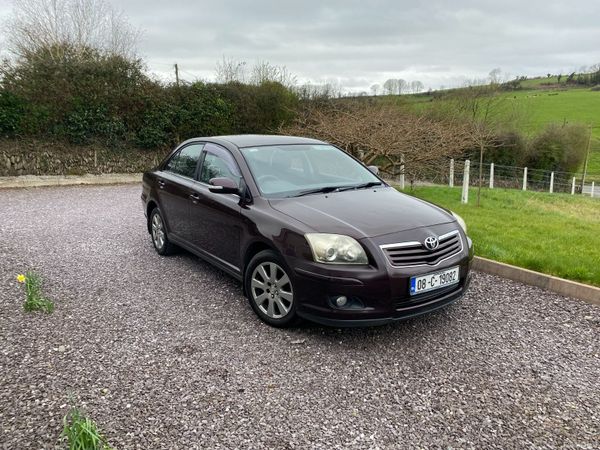 Toyota Avensis Saloon, Petrol, 2008, Red
