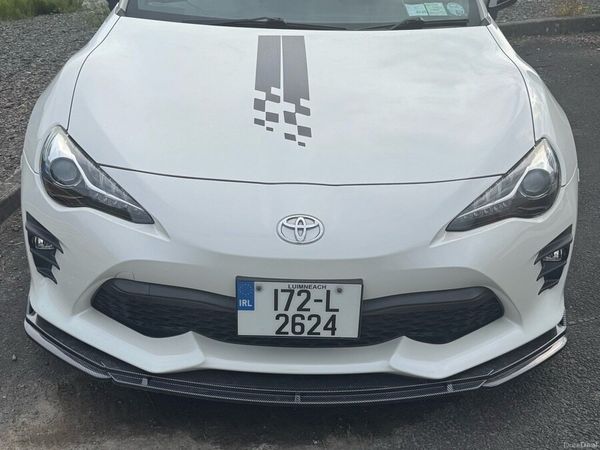 Toyota GT86 Coupe, Petrol, 2017, White