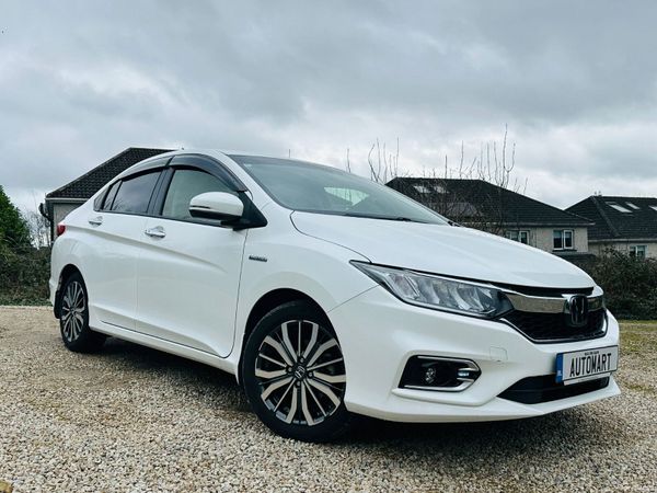 Honda Grace Saloon, Petrol Hybrid, 2018, White