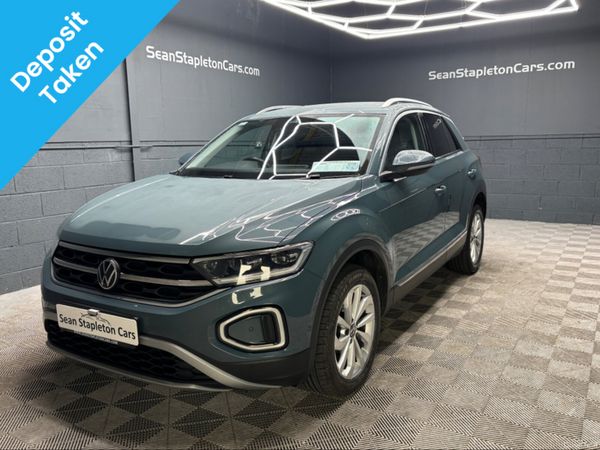 Volkswagen T-Roc SUV, Diesel, 2023, Blue