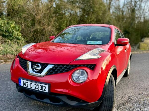 Nissan Juke SUV, Petrol, 2014, Red