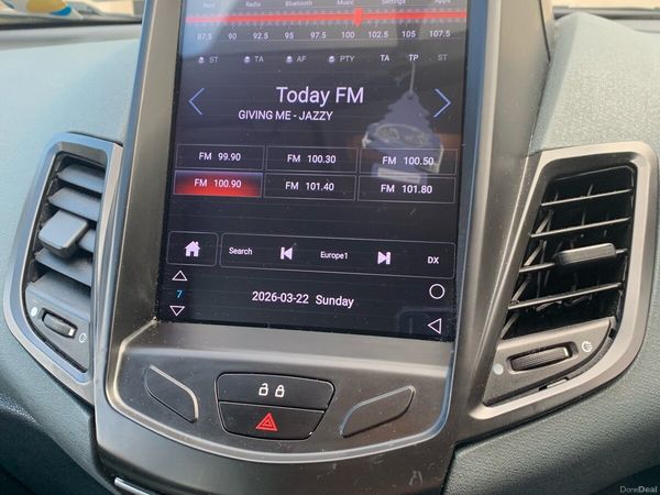 Ford Fiesta Hatchback, Petrol, 2010, Red