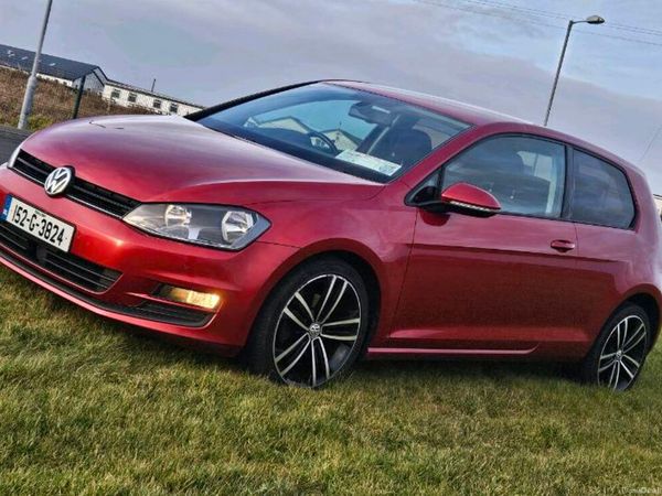 Volkswagen Golf Hatchback, Diesel, 2015, Red