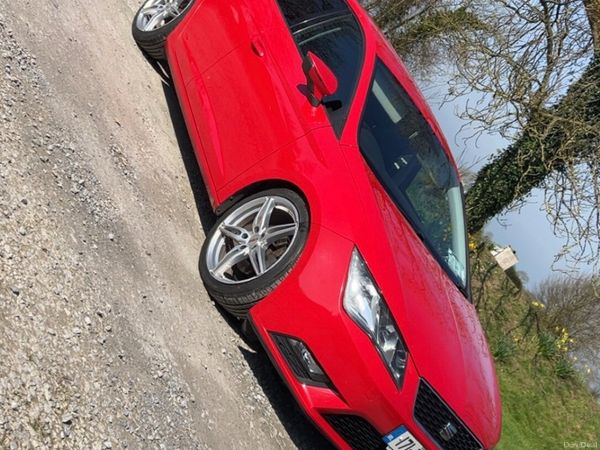 SEAT Leon Hatchback, Diesel, 2017, Red