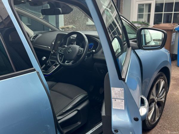 Renault Scenic MPV, Diesel, 2017, Blue