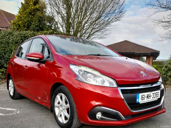 Peugeot 208 Hatchback, Petrol, 2016, Red