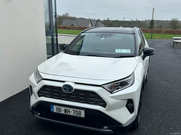 Toyota RAV4 SUV, Petrol Hybrid, 2019, White