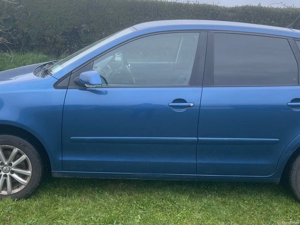 Volkswagen Polo Hatchback, Petrol, 2007, Blue