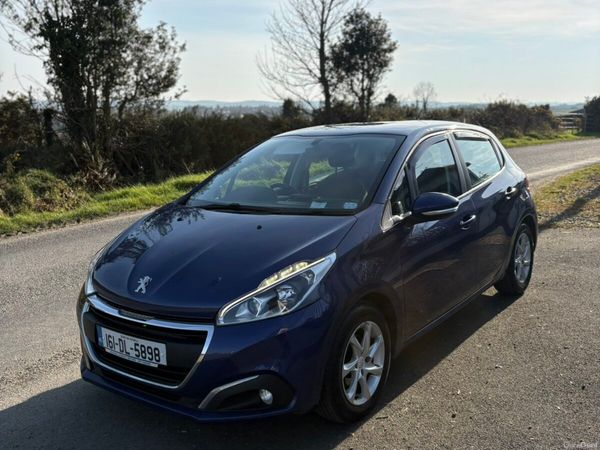 Peugeot 208 Hatchback, Diesel, 2016, Blue