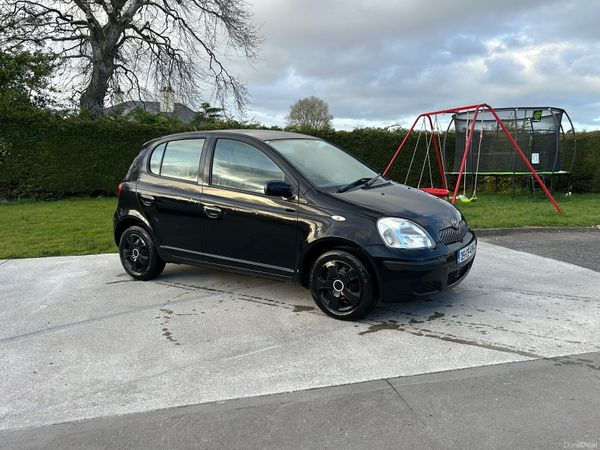 Toyota Yaris Hatchback, Petrol, 2005, Black