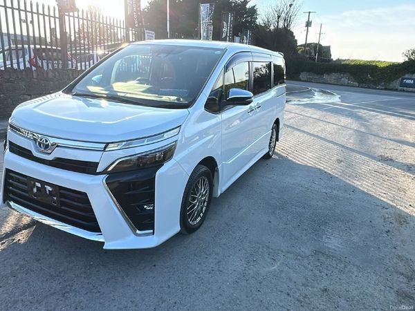 Toyota Voxy MPV, Petrol Hybrid, 2021, Black