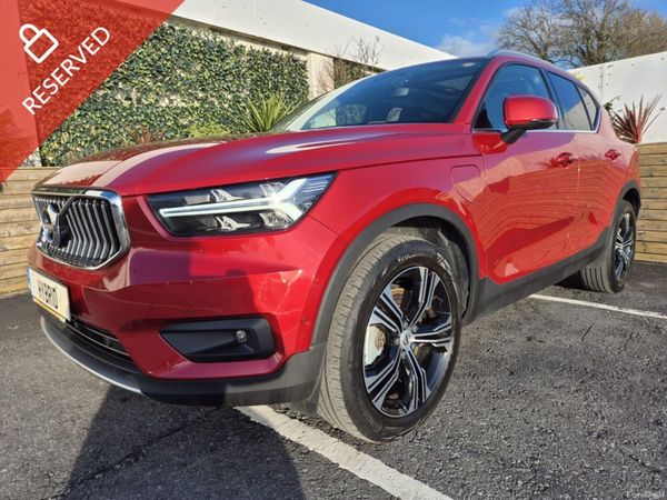 Volvo XC40 SUV, Petrol Plug-in Hybrid, 2022, Red