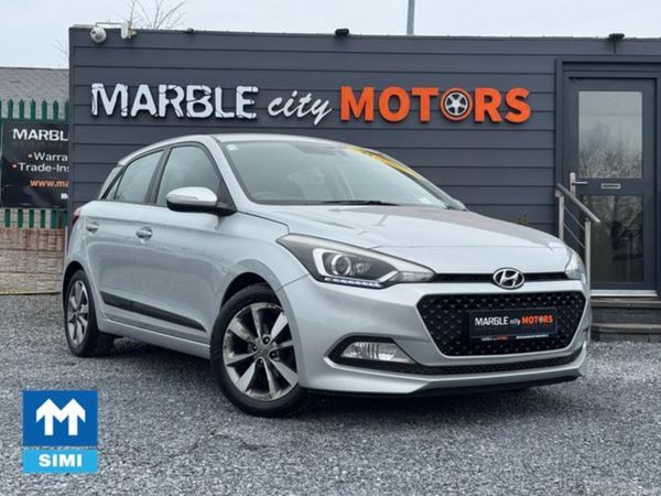Hyundai i20 Hatchback, Petrol, 2015, Silver