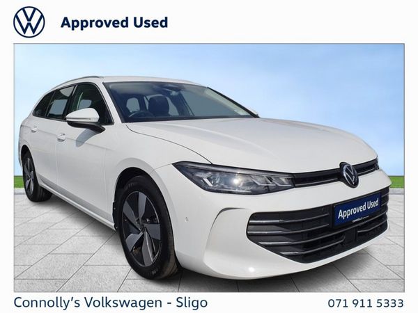 Volkswagen Passat Estate, Petrol Plug-in Hybrid, 2025, White