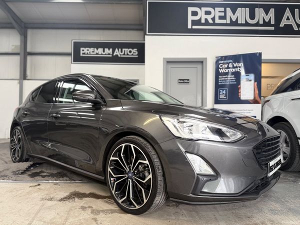 Ford Focus Hatchback, Diesel, 2019, Grey