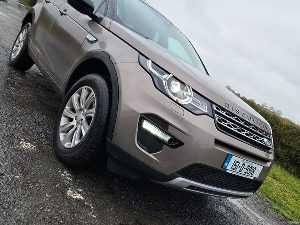 Land Rover Discovery SUV, Diesel, 2015, Gold