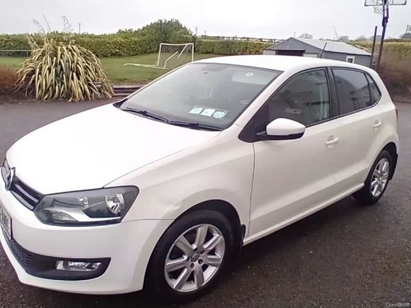 Volkswagen Polo Hatchback, Petrol, 2013, White
