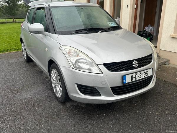 Suzuki Swift Hatchback, Petrol, 2011, Silver