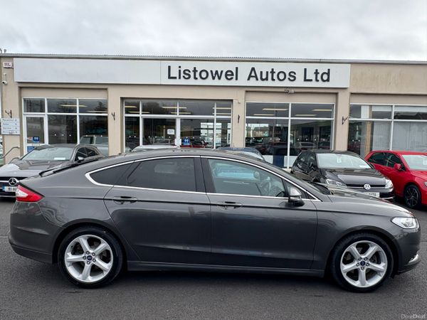 Ford Mondeo Hatchback, Diesel, 2018, Grey