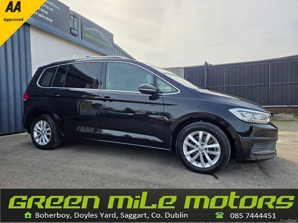 Volkswagen Touran MPV, Petrol, 2017, Black