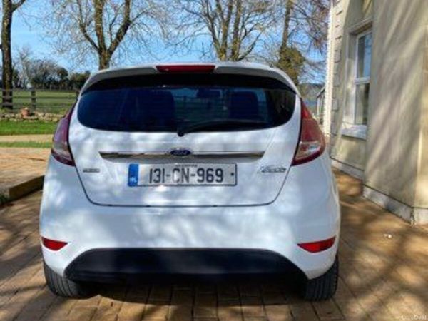 Ford Fiesta Hatchback, Diesel, 2013, White