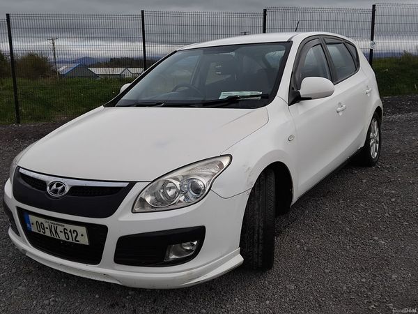 Hyundai i30 Hatchback, Diesel, 2009, White