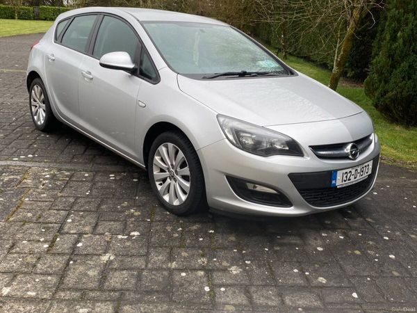 Opel Astra MPV, Petrol, 2013, Silver