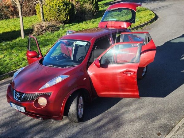 Nissan Juke SUV, Diesel, 2012, Red