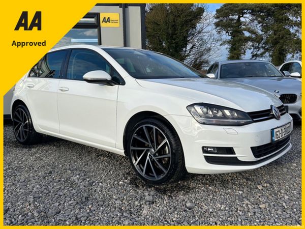 Volkswagen Golf Hatchback, Petrol, 2016, White
