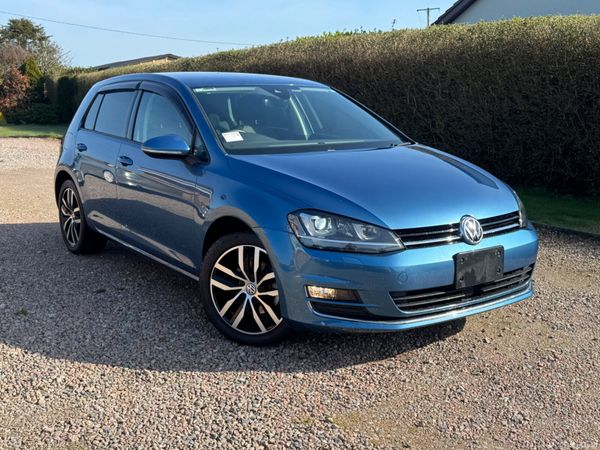 Volkswagen Golf Hatchback, Petrol, 2017, Blue